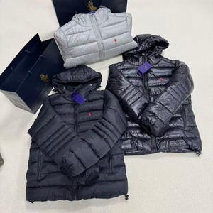 Veste d'hiver décontractée pour homme, à capuche, en duvet, couleur unie, polyester, avec fermeture éclair sur le devant, design avec logo - Product Image 2