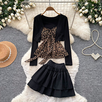 Ensemble 3 pièces Y2K pour femme : Cardigan court à manches longues, débardeur à nouer et mini-jupe à volants superposés – Tenue ajustée pour l'automne