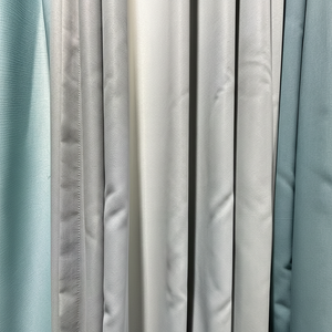 Rideaux occultants automatiques pour chambres à coucher obscurcissant les pièces et les salons de luxe. - Product Image 1