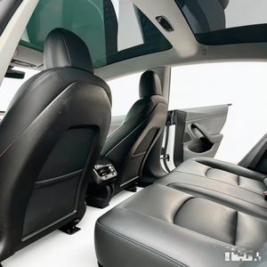 <span class=keywords><strong>Tesla</strong></span> Model <span class=keywords><strong>3</strong></span> 2020 Standard Range RWD Upgrade d'occasion, véhicule 100% électrique, 5 places, en bon état, sans accident. - Product Image 4