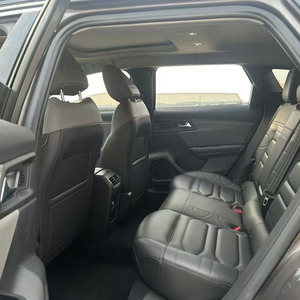 Citroën Versailles C5X 2024 Usado, Sedán con Volante a la Izquierda, Motor Turbo de Gasolina, Transmisión Automática, Portaequipajes de Aluminio en el Techo - Product Image 5