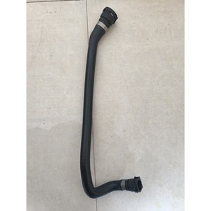 Manguera de Refrigerante Benbao Chima 17127535531 de Goma con Pared de 4mm de Espesor para Reemplazo y Reparación - Product Image 2