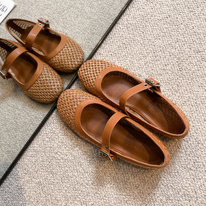 2025 été nouvelle mode tendance <span class=keywords><strong>France</strong></span> Mary Jane chaussures simples pour femmes creux filet <span class=keywords><strong>de</strong></span> pêche maille tissage doux plat ballerines - Product Image 4