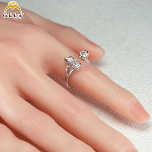 Anillo de Plata S925 con Piedra de Moissanita Redonda en Forma de D VVS de Goldleaf Jewelry - Product Image 3