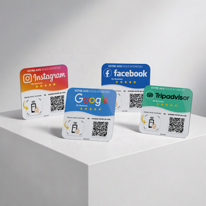 Étiquette RFID réutilisable 80x80mm en PVC/Acrylique, carte PVC avec puce NTAG215, mini NFC, code QR, 13.56MHz, étanche, contrôle d'accès WeiTai - Product Image 3