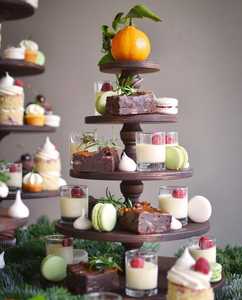 Mesa de soporte de pastel de madera rústica para exhibir pasteles, magdalenas y postres en bodas, fiestas o celebraciones caseras - Product Image 3