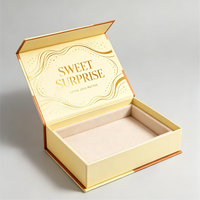 Boîte d'emballage pliable magnétique avec logo de marque personnalisé pour vêtements, chaussures, sweat-shirts, vêtements de luxe, boîte cadeau en carton
