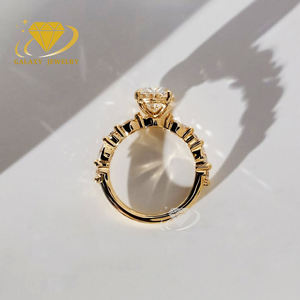 Aangepaste Dames Verlovingsring 925 Zilveren Ovale Hoofdsteen Moissanite D Color Vvs1 Mossanite Moissanite Ring Halo Belofte Ring - Product Image 2