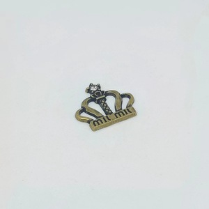 Al por mayor: Letras <span class=keywords><strong>inglesas</strong></span> MIU de metal, adornos decorativos, pinzas para el pelo, pinzas de mandíbula, dijes para fundas de teléfono, regalos y dijes de moda MM - Product Image 3