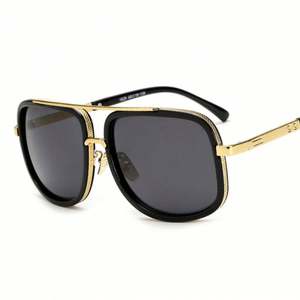 Gafas de Sol con Marco Metálico de Moda, Logotipo Personalizado, Gran Venta, Protección UV400, Gafas de Sol Cuadradas Extra Grandes para Hombre y Mujer - Product Image 6