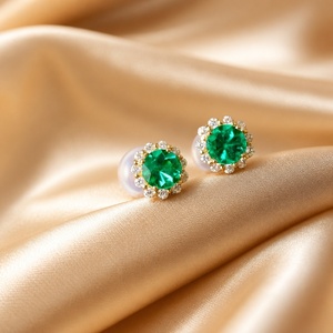 Pendientes de Oro Amarillo de 18K con Diamantes Naturales y Esmeraldas Xinfly, Diseño de Halo Radiante, Joyería Fina Elegante, Envío Inmediato, Unisex - Product Image 5