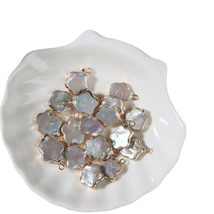 RTS Blumenförmige Süßwasserperlen Barock-Perlen <span class=keywords><strong>Cham</strong></span>-Anhänger Zubehör für Schmuckherstellung - Product Image 5