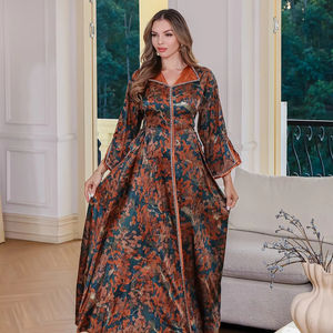 商店的珍贵财产: 新的库存穆斯林印花长袍妇女优雅的中东礼服，跨境Abaya - Product Image 1