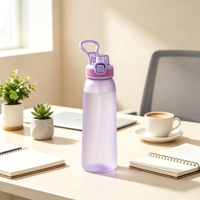 Bouteille étanche en Tritan+PP avec options de parfum, paille intégrée, idéale pour le camping, la randonnée et les activités de plein air, compatible lave-vaisselle, expédition immédiate