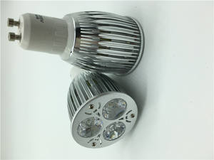 VLIKE <span class=keywords><strong>GU10</strong></span> lampe à <span class=keywords><strong>ampoule</strong></span> <span class=keywords><strong>LED</strong></span> 3*3w spot <span class=keywords><strong>led</strong></span> <span class=keywords><strong>120</strong></span> degrés <span class=keywords><strong>angle</strong></span> de faisceau 2700k dimmable 9w blanc chaud blanc froid - Product Image 4