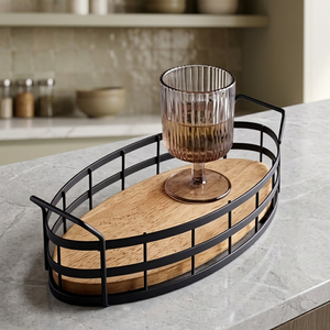 Table basse rustique vintage en bois de style ferme moderne avec plateau décoratif ovale en bois et cadre métallique avec poignées - Product Image 2