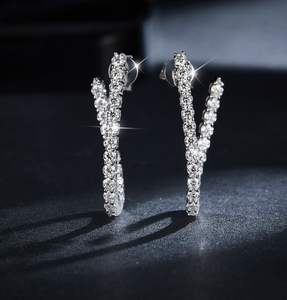 Boucles d'oreilles nœud en or rose plaqué rhodium avec moissanite pour femme - Clous d'oreilles pour mariage, anniversaire et fiançailles - Product Image 2