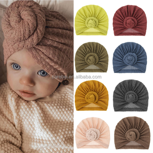 Gorro <span class=keywords><strong>Turbante</strong></span> de Punto Tipo Waffle para Bebés, Talla Única, Diseño de Caracoles Lilian, Color Sólido - Product Image 3