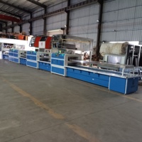 Machine de fabrication de chaussures personnalisée à double couche NIR pour le cimentage et l'assemblage de chaussures de sport sur convoyeur