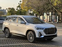 Jetour X90 Zilong 2.0T DCT SUV d'occasion, modèle Ever-Victorious, 5 places, automatique, turbo, jantes en alliage R20, toit ouvrant panoramique en tissu.