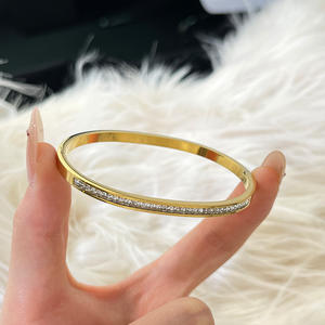 Juego de Brazaletes de Oro de Lujo 2026 con Cristales y Diseño Floral, Elegantes Accesorios para Mujer, Regalo para Fiesta, Joyería de Moda - Product Image 6