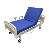 Lit médical électrique 2 fonctions en gros avec télécommande anglaise, matelas étanche et roulettes silencieuses avec frein pour usage clinique