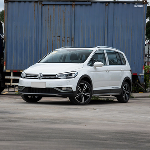 Auto Usado SAIC Volkswagen <span class=keywords><strong>Touran</strong></span> L 280TSI 150HP 7DCT 2022 <span class=keywords><strong>2023</strong></span> 2024, Monovolumen Compacto con Ruedas de 18 Pulgadas y Estilo Cross, SUV Familiar - Product Image 1