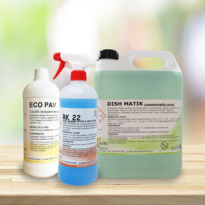 น้ำยาทำความสะอาดกระจกและพื้นผิว RYKEM RK 22 ขนาด 750 มล. แห้งเร็ว ไม่ทิ้งคราบ สำหรับกระจก คริสตัล และกระจกเงา ได้รับมาตรฐาน HACCP - Product Image 5