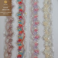 Dentelle de luxe perlée avec cordon et sequins, bordure ondulée festonnée brodée pour la décoration d'Abaya, Kaftan, Baju Kurung