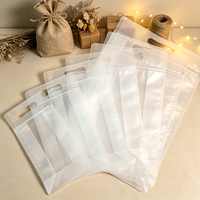 Transparante matte achtzijdig gesealde staande pouch met handvat, voedselveilige ritssluitende verpakkingstas voor snacks en noten