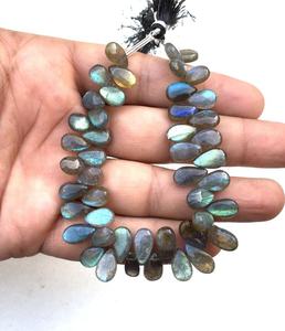 Perles en forme de poire lisse de pierres précieuses de Labradorite Flashy bleu naturel pour la fabrication de bijoux incroyable 2022 populaire - Product Image 3