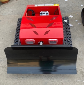Robot télécommandé rouge à construire soi-même, véhicule à piles avec contrôleur et compartiment ouvert - Product Image 3