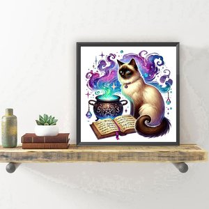 Kit Pittura Diamante 5D Fai da Te con Diamanti Rotondi 30x30cm Gatto Siamese Magico con Calderone della Strega, Decorazione Murale Completa per la Casa - Product Image 3