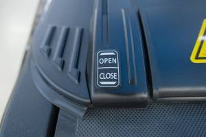 ฝาปิดกระบะหลังแบบลูกกลิ้งไ<span class=keywords><strong>ฟ</strong></span><span class=keywords><strong>ฟ</strong></span>้าฝาครอบบานเกล็ดสำหรับ MG MAXUS ฝาครอบบานเกล็ดม้วนอลูมิเนียมแบบ Eterron9 - Product Image 5