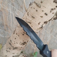 Couteau de camping de survie en plein air à lame fixe avec poignée en corde de camouflage Lame en acier inoxydable Support OEM personnalisable pour la chasse
