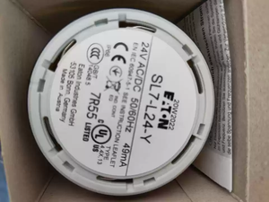 Luz indicadora de torre de señal integrada nueva serie <span class=keywords><strong>SL7</strong></span>-<span class=keywords><strong>L24</strong></span>-Y/G/R SL7L24YGR - Product Image 1