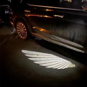 Auto Gemodificeerde Led Engelenvleugels Waarschuwing Front Welkomstverlichting Koplampen Decoratie Auto Laser Spot Lamp Deur Licht Led