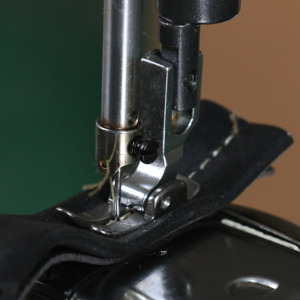 Machine à coudre HK-810 de conception nouvelle 2023 pour la fabrication de perruques en vente chaude - Product Image 5
