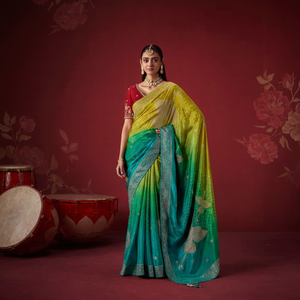 Le Saree en crêpe de soie douce Royal Edit Dola avec tissage Zari |   Sari Ombre Designer avec Blouse en Soie Ornée de Cutdana et de Perles |   Premium - Product Image 1
