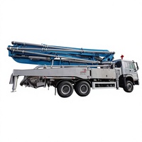Camion pompe à béton 47m Sinotruk HOWO 5RZ avec moteur diesel, vente directe usine NongJian pour projets de coulage de béton