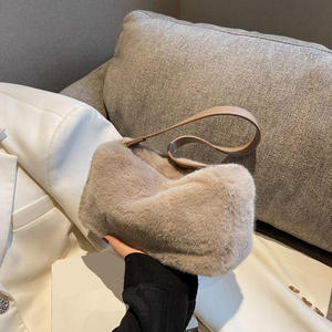 Nouveau Sac à Bandoulière en Peluche 2026 pour Femme – Sac Fourre-tout Multifonctionnel Simple en Peluche - Product Image 4