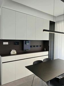 Vinoteca Minimalista de Melamina Resistente a la Humedad, Vinoteca de Vidrio Simple y Elegante, Vinoteca de Pared - Product Image 5