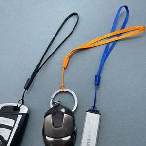 Correa de Muñeca Multifuncional Colorida para Memorias USB, Teléfonos, Llaveros y Mini Linterna LED - Product Image 3