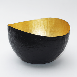 เทียนหอมในโถโลหะสำหรับตกแต่งห้องน้ำ ให้ความรู้สึกเหมือนอยู่ในสปาด้วยแสงเทียนอันนุ่มนวลและผ่อนคลาย - Product Image 1