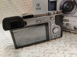 Appareil photo hybride S-ony A6000 24,3 MP APS-C, objectif 16-50 mm en option, prêt à être expédié, d'occasion - Product Image 4
