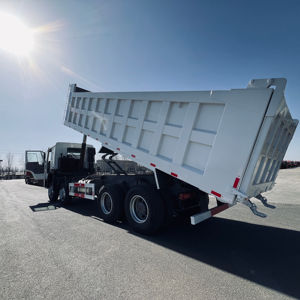 Camión volquete Howo Sinotruck Volquete 8x4 12 Ruedas Howo 371 6x4 Camión volquete Howo - Product Image 1