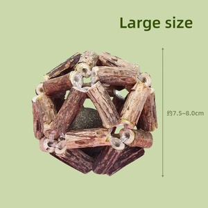 Giocattolo palla di legno infusa erba gatta: giocattolo da masticare interattivo cavo per macinare i denti dei gatti e giocare da soli - Product Image 4