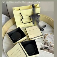 Diffuseur de parfum pour voiture, style classique, longue durée (90 jours), parfum poire britannique et citron vert, en plastique, coffret cadeau