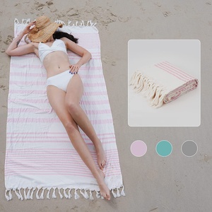 منشفة شاطئ تركية كبيرة جدًا سريعة الجفاف من القطن ، منشفة شاطئ كبيرة الحجم كبيرة جدًا للكبار ، هدايا منشفة شاطئ - Product Image 1