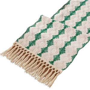 Camino de Mesa Tejido Jacquard de Estilo Retro con Borlas y Diseño Hueco para Mesas de Comedor, Mesas de Hotel y Mesas de Café - Product Image 4